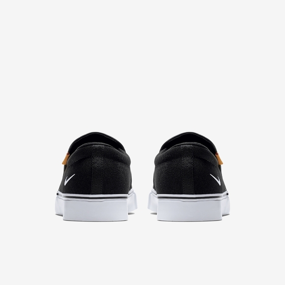 Nike size 9.5 - Picture 4 of 14